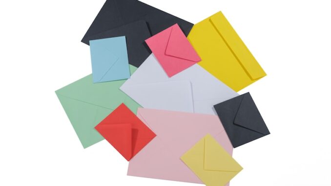 uploaded-image-kirmizi-defterler-ve-seyahat-anilari-1697454228155